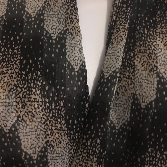 Top - Picture 2 of 6